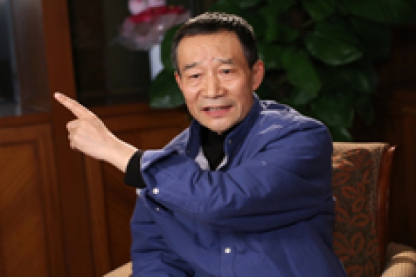 在纪律和规矩这个问题上人人有责