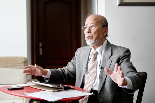 一辈子坚定地跟党走