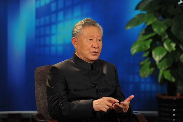 “为人民服务，为人民而写”